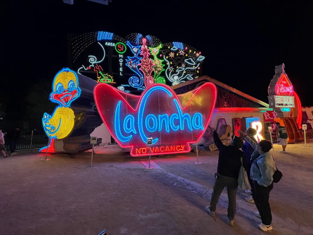 La Concha sign