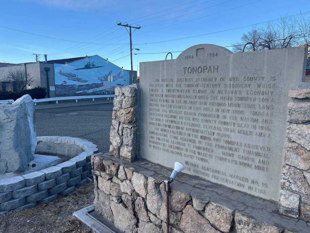 Sign for Tonopah