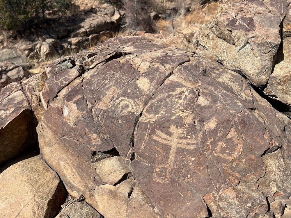 Dragonfly petroglyph