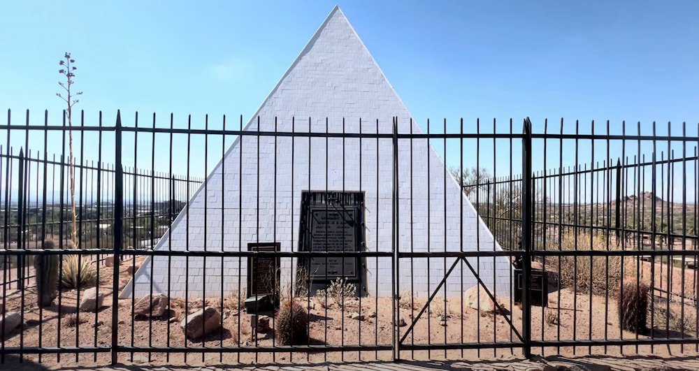 Governor Hunt's tomb