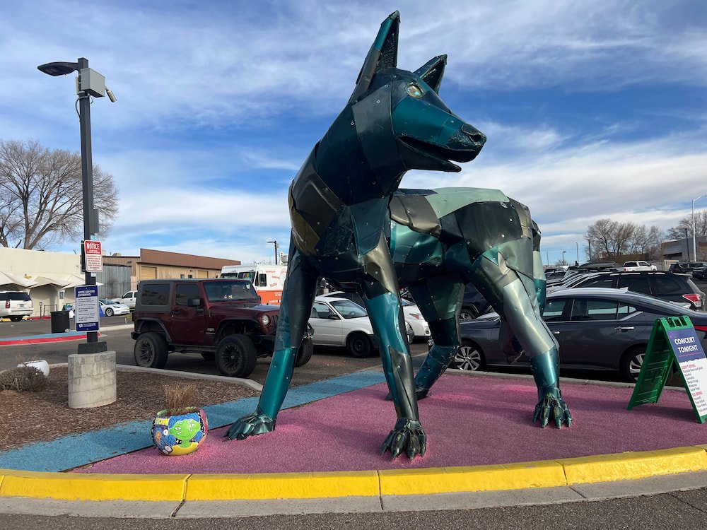 The main meow wolf sculpture