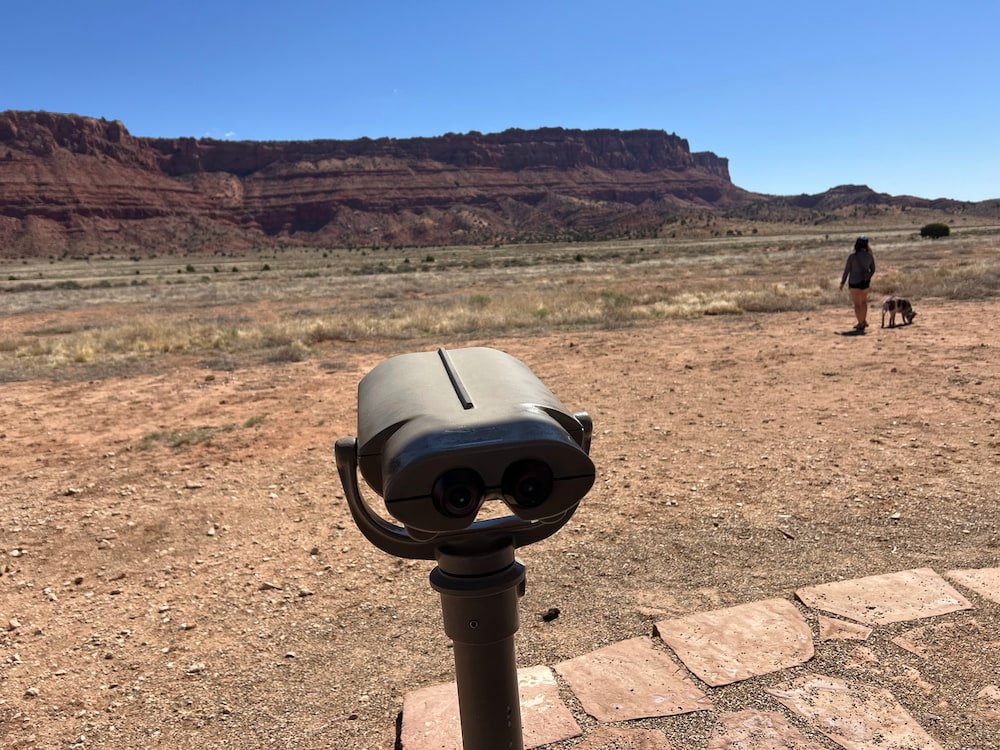Binoculars for viewing the condors