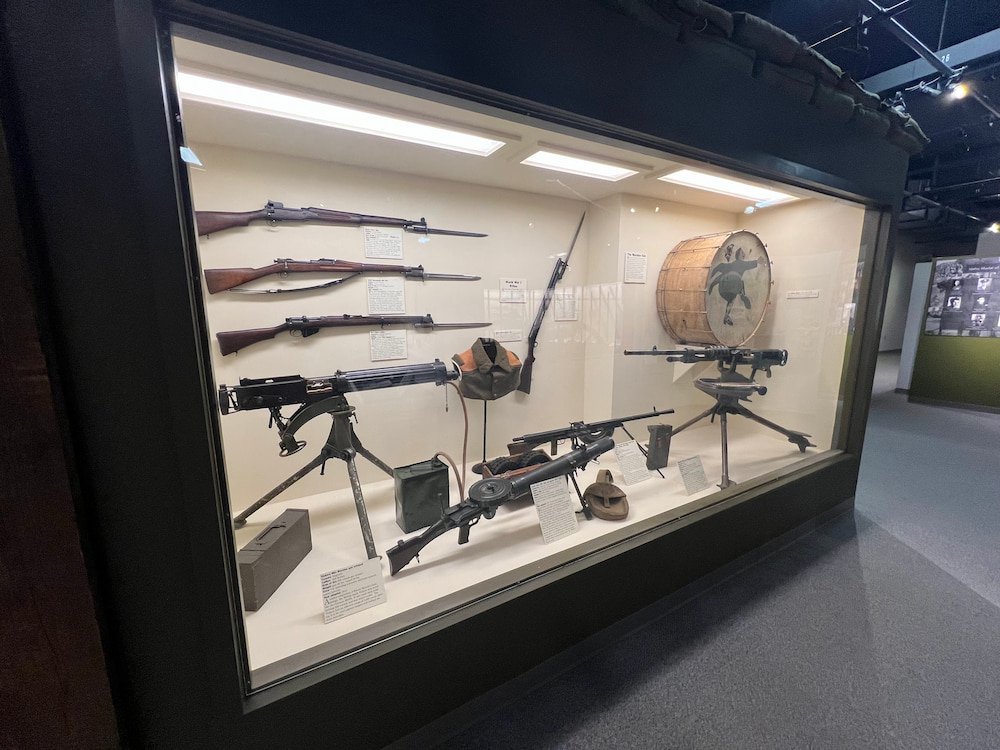 Machine guns display