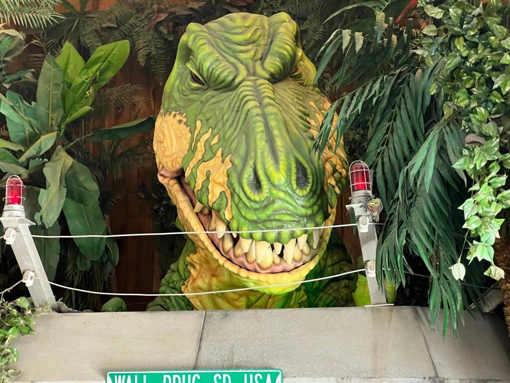 Mechanical dinosaur prop in Wall Drug