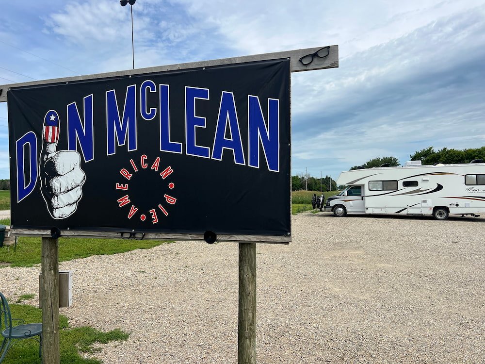 Don Mclean sign at the carpark