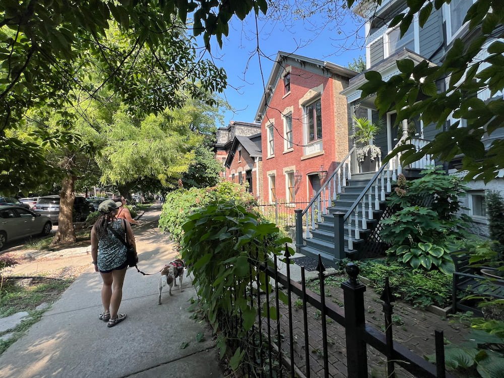 Walking through Chicago neighborhoods