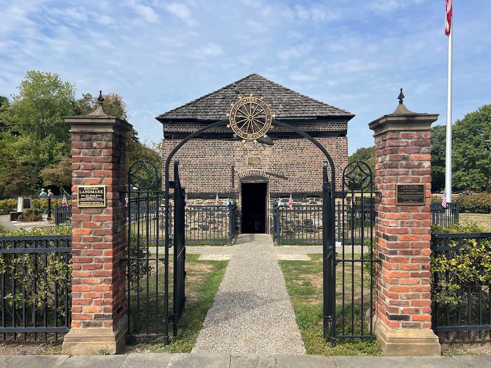 Fort Pitt Block House