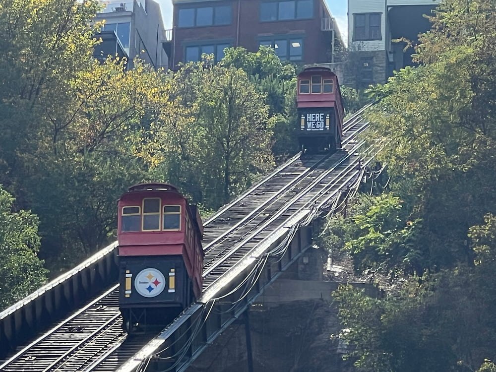 Funiculars passing each other