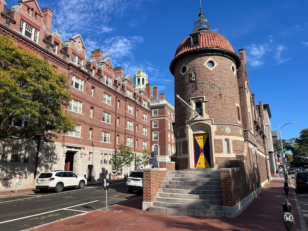 Harvard Lampoon Building