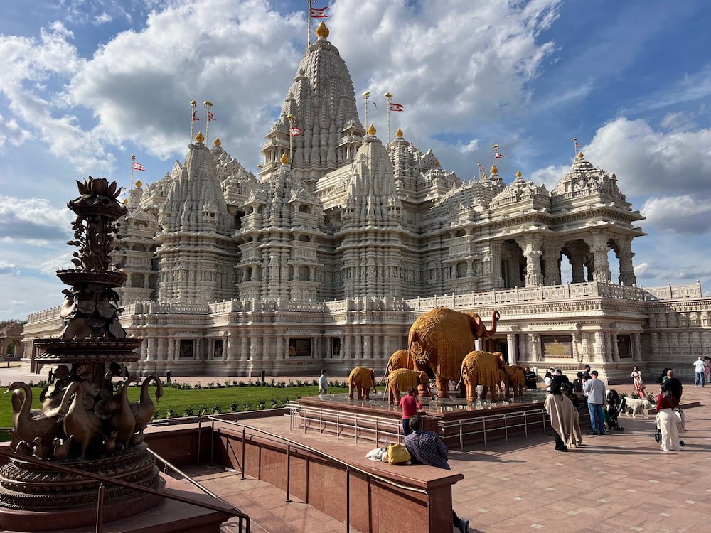 Lots of elephant statues