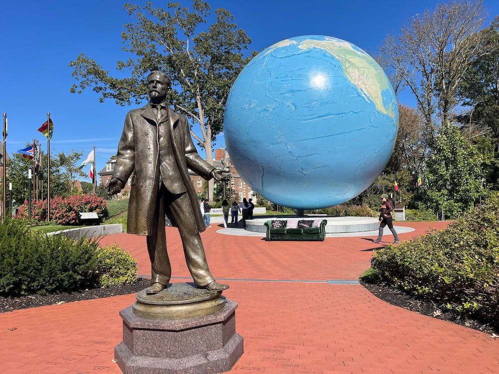 The Babson Globe