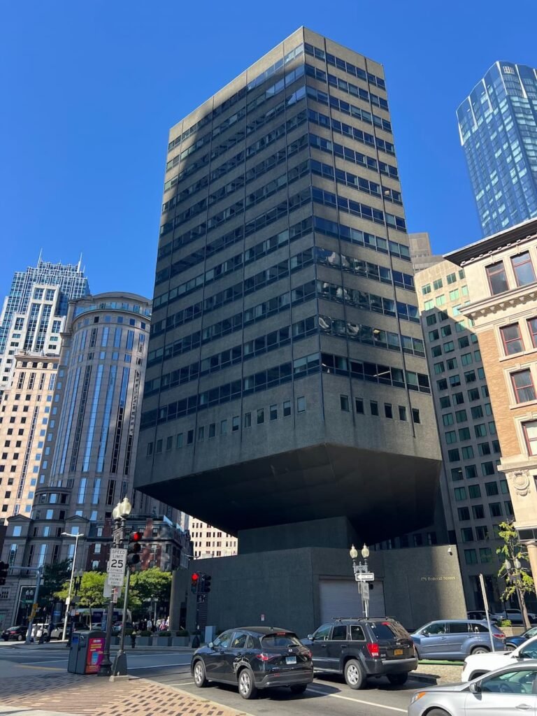 This building seems to be suspended