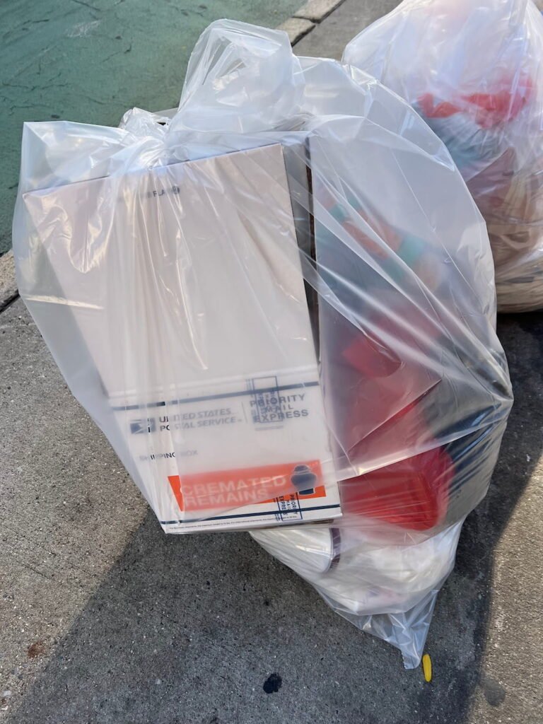 Um cremated remains on the sidewalk