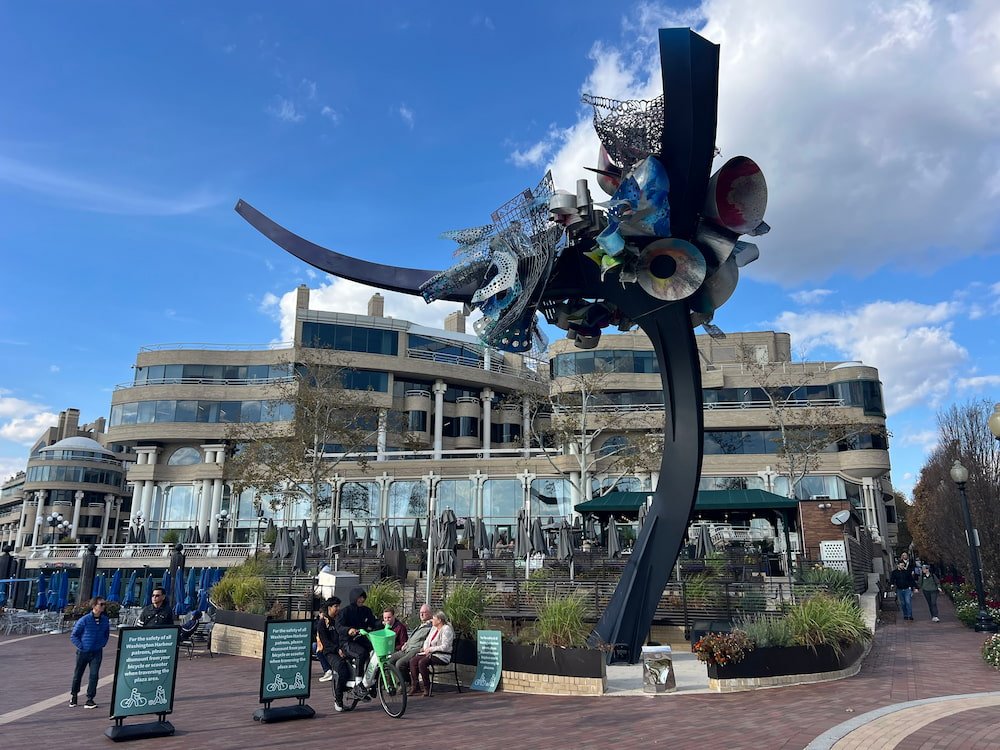 Scarlet Natural Chaos sculpture