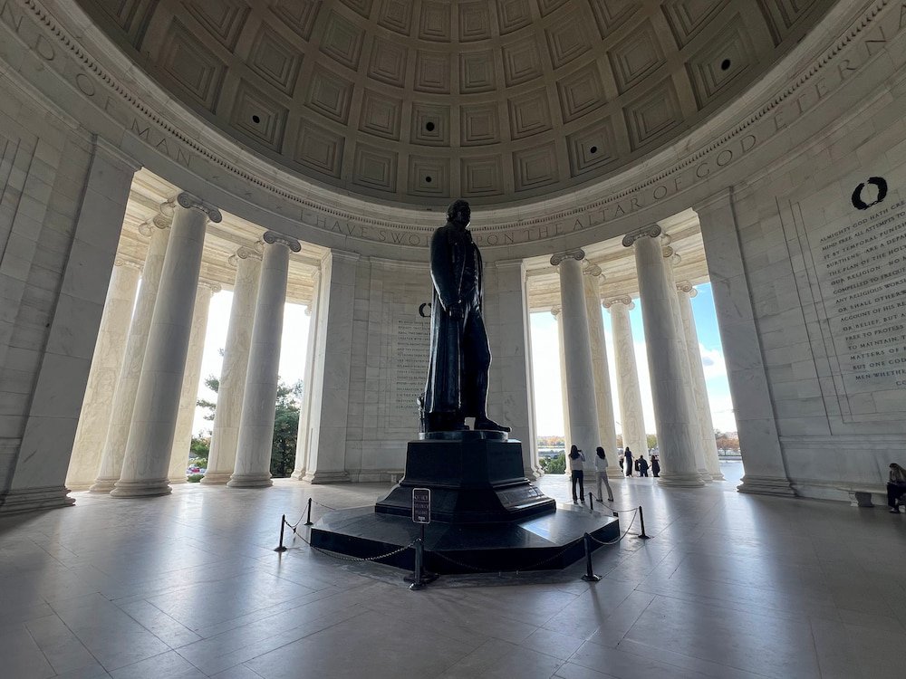 Thomas Jefferson Statue